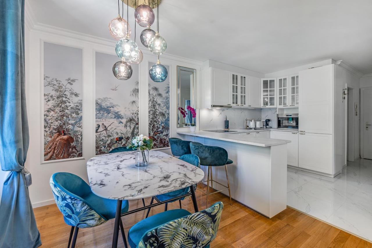 Soft Glam 1-Bedroom Appt - Lake & Mountain View Montreux Exterior foto
